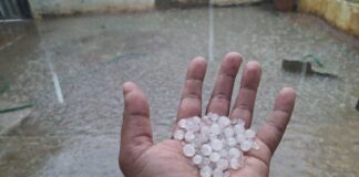 Chuva de granizo surpreende moradores em Itaberaba Chuva de granizo surpreende moradores em Itaberaba