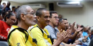 Governo da Bahia anuncia linha de crédito para compra de moto nova para Mototaxistas Estado entrega mais de 200 certificados, kits de proteção e bags para mototaxistas e motofretistas da Bahia