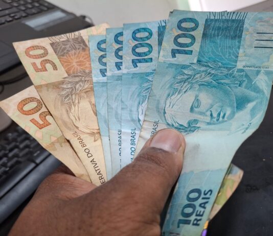 Caixa lança microcrédito de até R$ 21 mil para inscritos no CadÚnico; veja quem pode participar Caixa lança microcrédito de até R$ 21 mil para inscritos no CadÚnico; veja quem pode participar