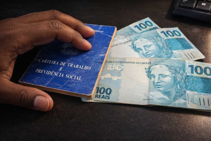 Governo vai pagar auxílio de 1 salário mínimo para trabalhadores durante 5 meses