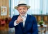 Lula propõe fim da escala 6×1 com jornada de 40 horas semanais e dois dias de descanso Lula propõe fim da escala 6x1 com jornada de 40 horas semanais e dois dias de descanso