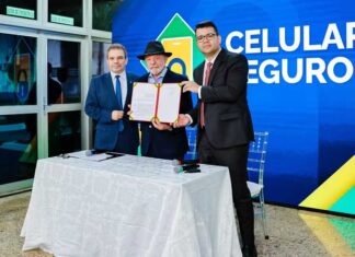 Governo lança programa que dificulta venda de celulares roubados Governo lança programa que dificulta venda de celulares roubados