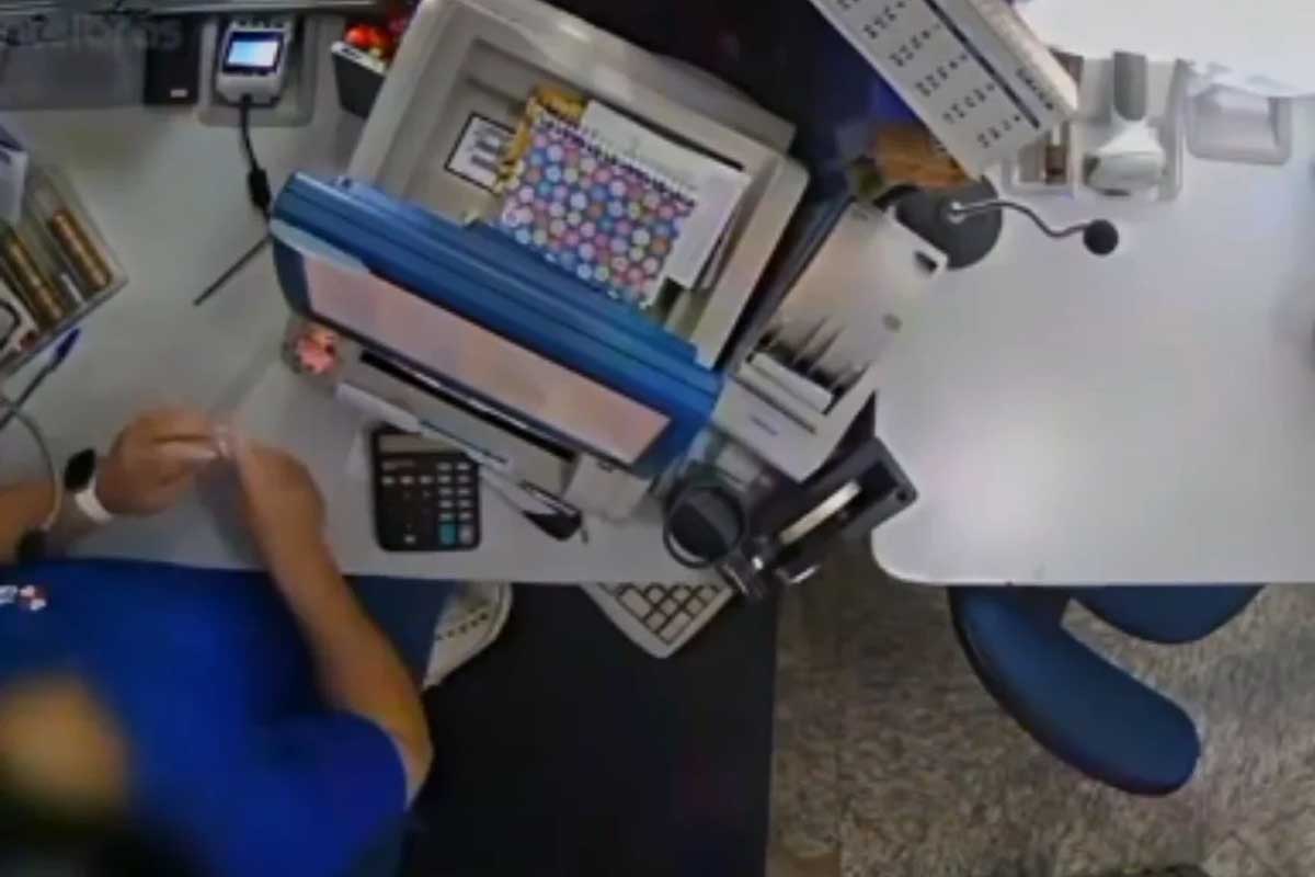 Funcionária de lotérica furta bilhete premiado, pede demissão no dia seguinte e diz que marido ganhou R$ 29 milhões