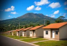 Ex-prefeito Cláudio Serrada anuncia construção de 50 casas populares em Ruy Barbosa Ex-prefeito Cláudio Serrada anuncia construção de 50 casas populares em Ruy Barbosa