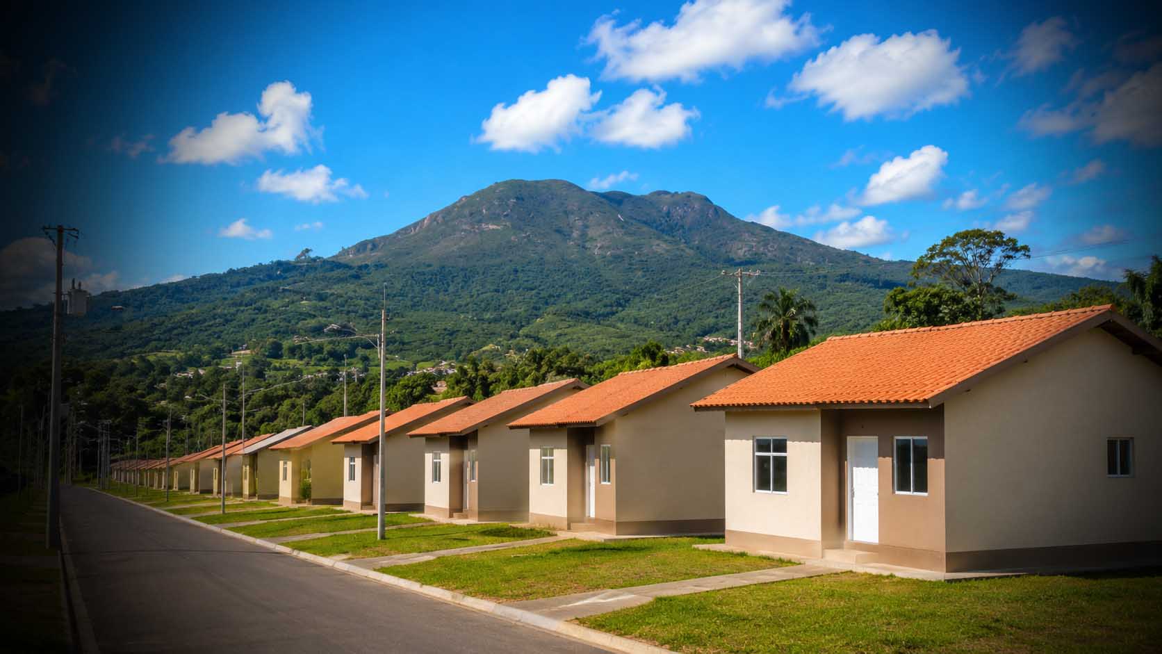 Ex-prefeito Cláudio Serrada anuncia construção de 50 casas populares em Ruy Barbosa