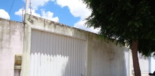 Casa de dois quartos em Itaberaba vai a leilão nesta segunda-feira por R$ 82 mil